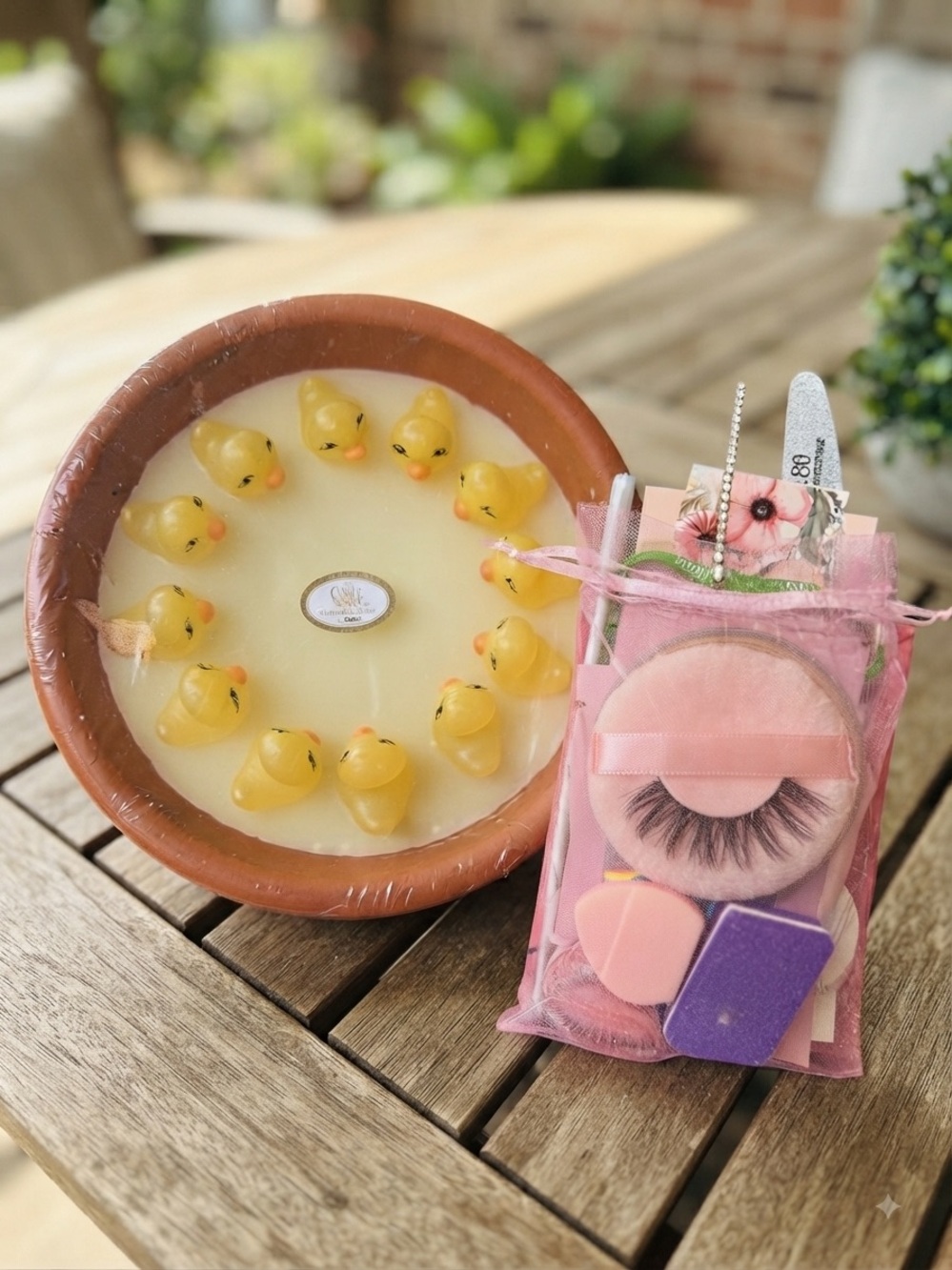 NWT Vintage Ganz citronella scent duck candle & Beauty Gift Bag
